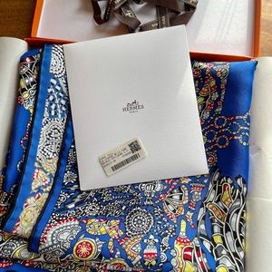 Authentic Hermès La Legende de la Foret scarf 90 - New w/box, tags, and receipt!